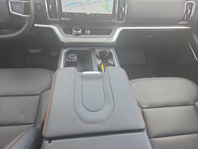 2027 Ford Expedition Tremor TRAILHEAD HIGH HAT PACKAGE