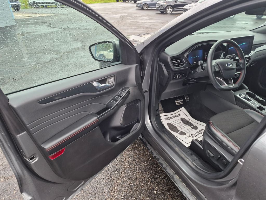 2024 Ford Escape Hybrid ST-Line Select