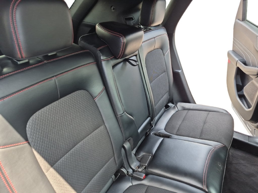 2024 Ford Escape Hybrid ST-Line Select