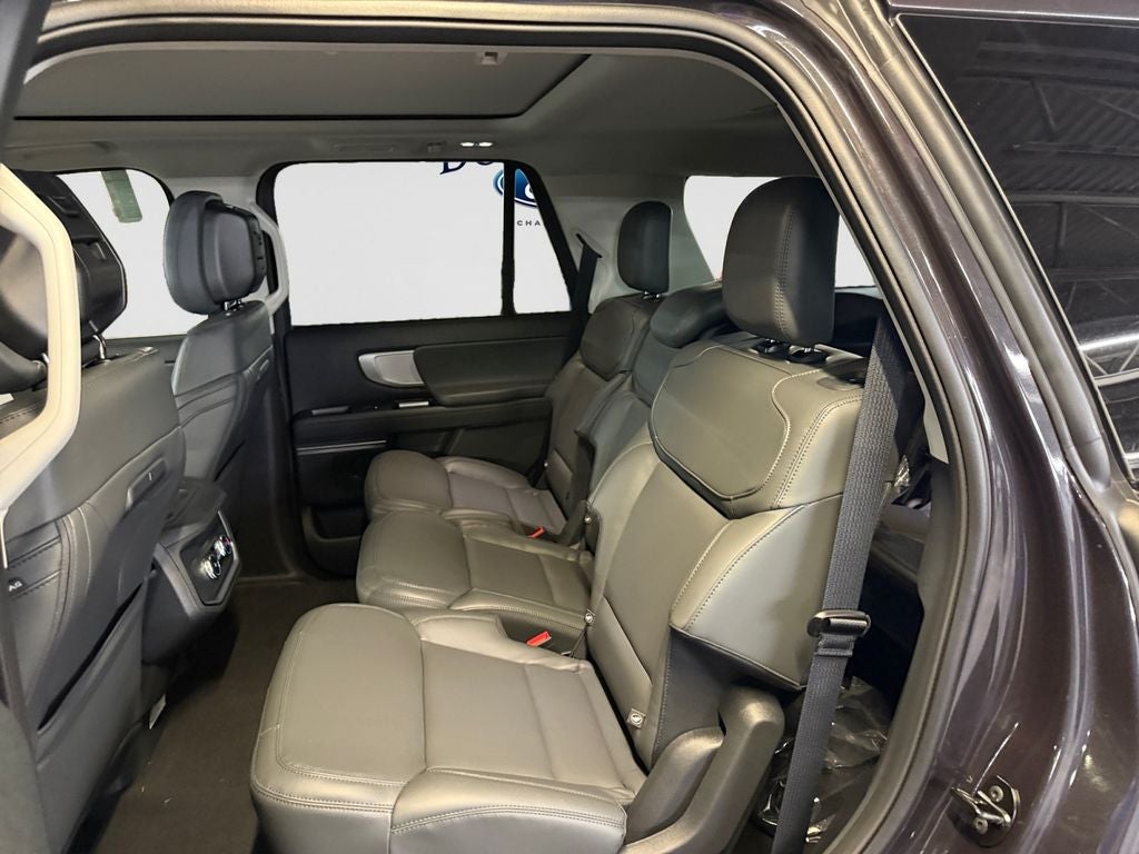 2027 Ford Expedition Active