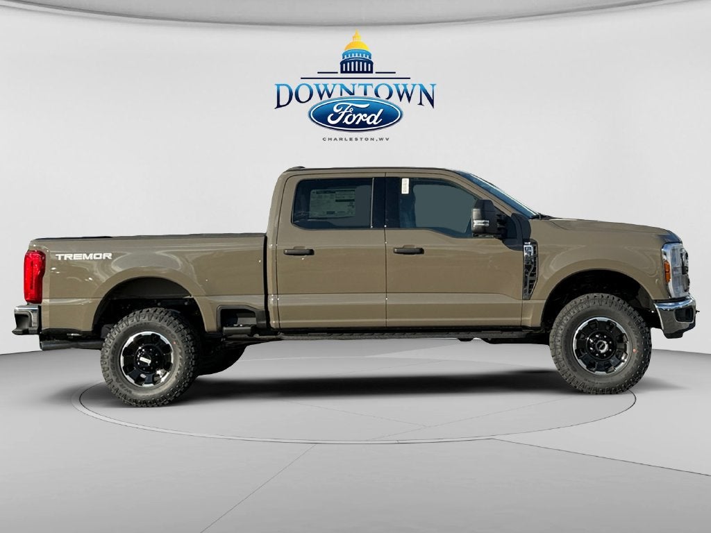 2027 Ford F-350SD F-350® XLT