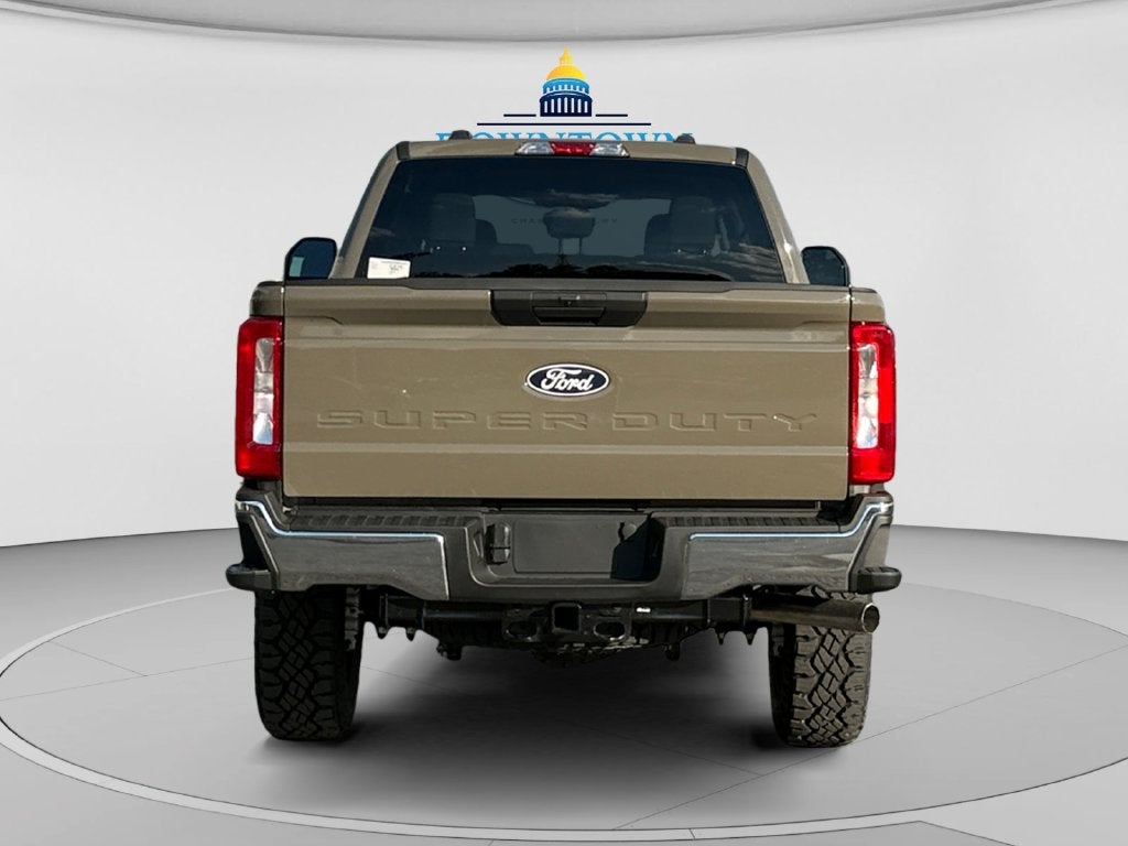 2027 Ford F-350SD F-350® XLT
