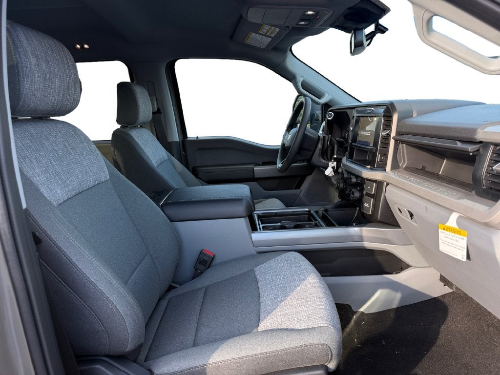 2027 Ford F-350SD F-350® XLT