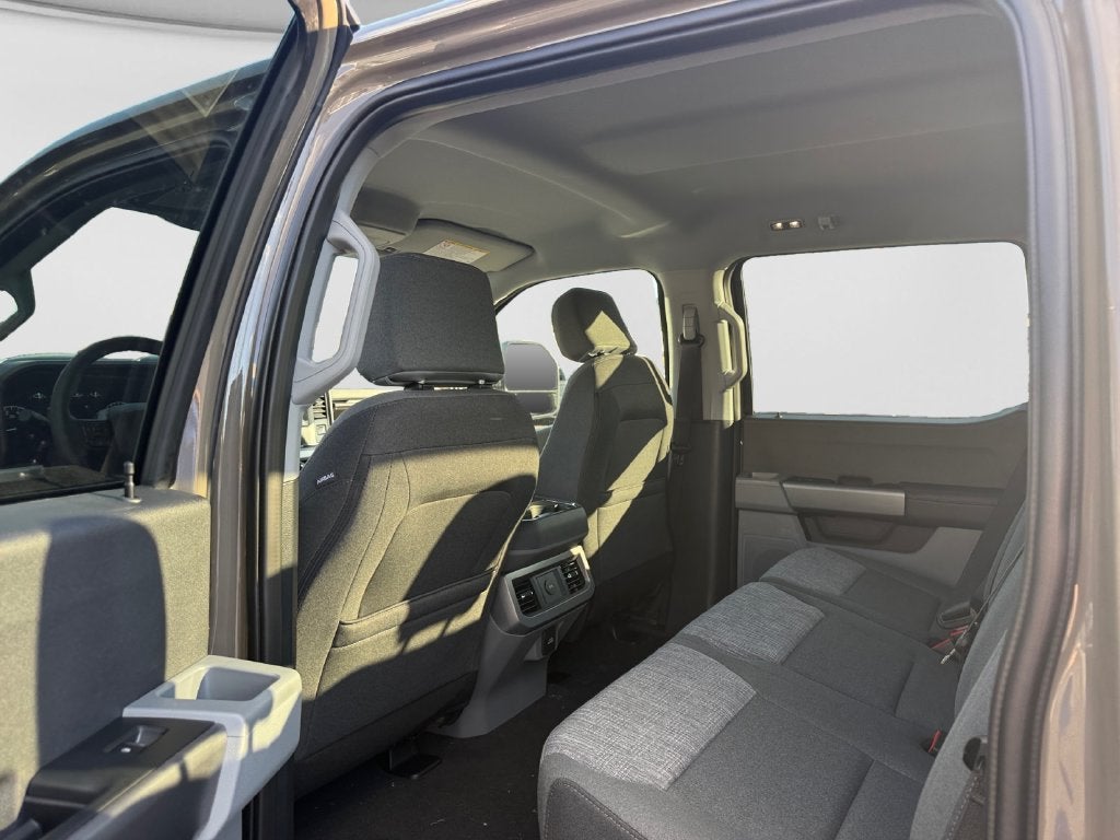 2027 Ford F-350SD F-350® XLT