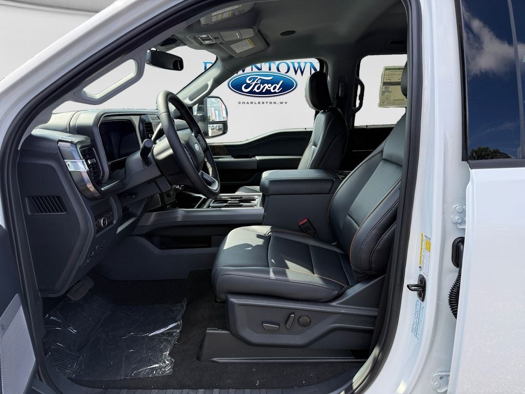 2026 Ford F-350SD Lariat DRW