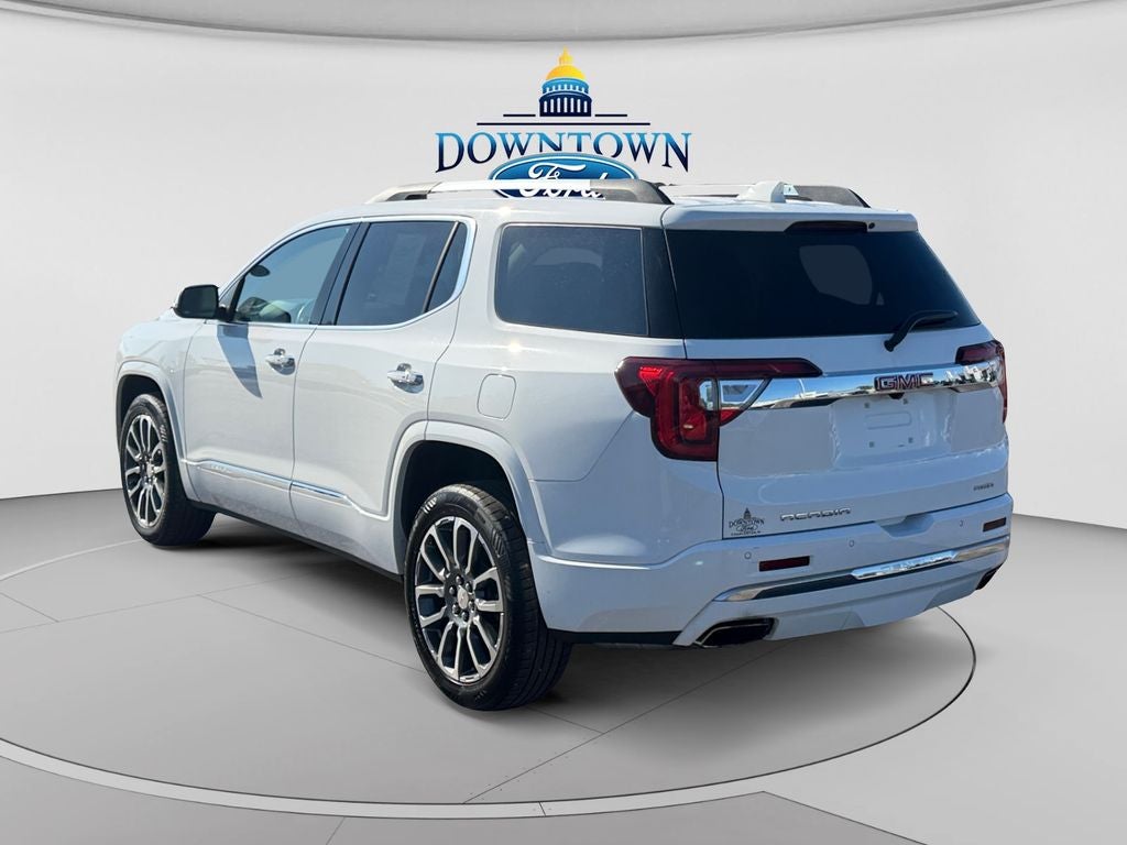 2023 GMC Acadia Denali