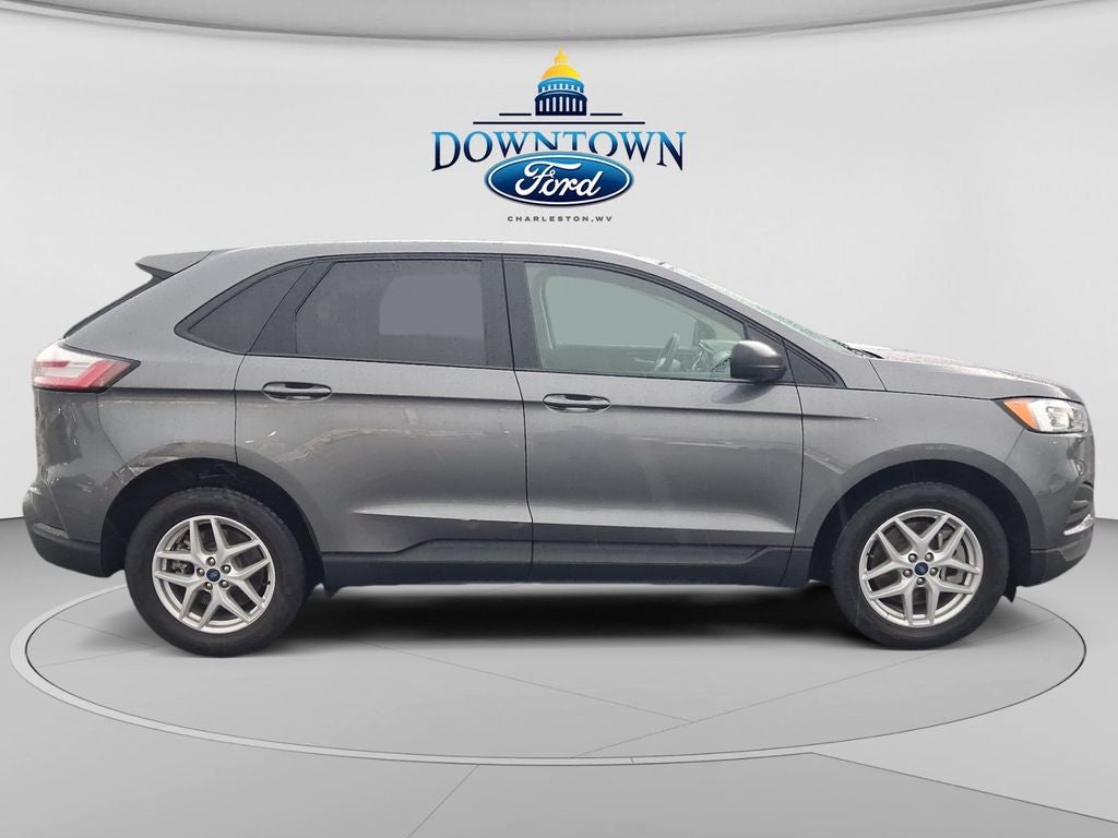 2021 Ford Edge SE