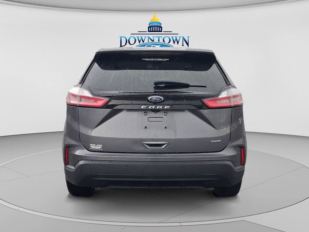 2021 Ford Edge SE
