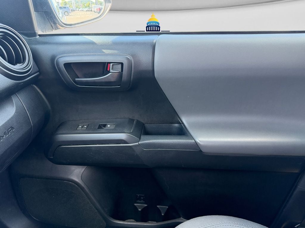 2017 Toyota Tacoma SR