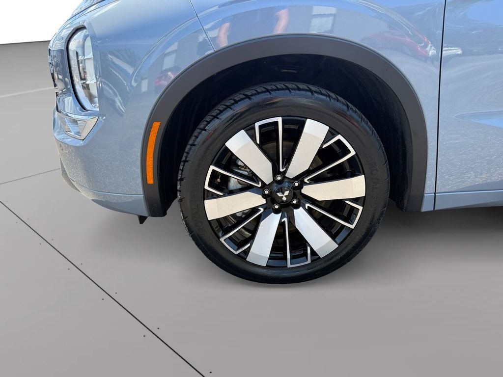 2025 Mitsubishi Outlander SEL