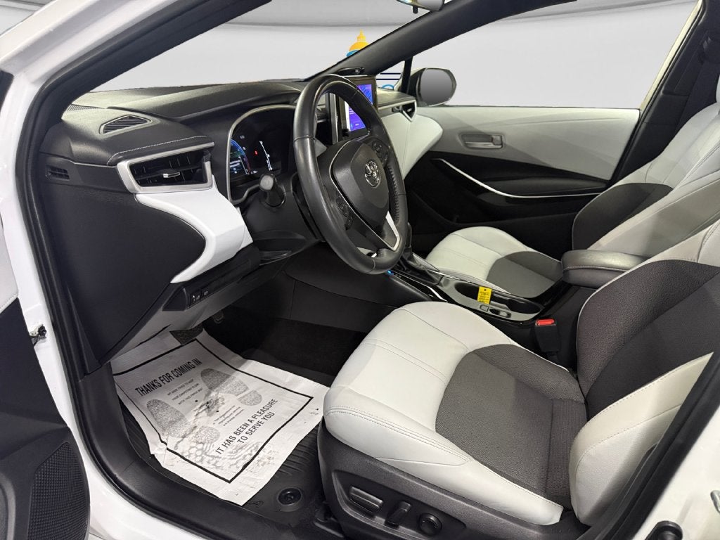 2025 Toyota Corolla Hatchback XSE
