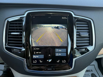 2021 Volvo XC90 T6 Momentum