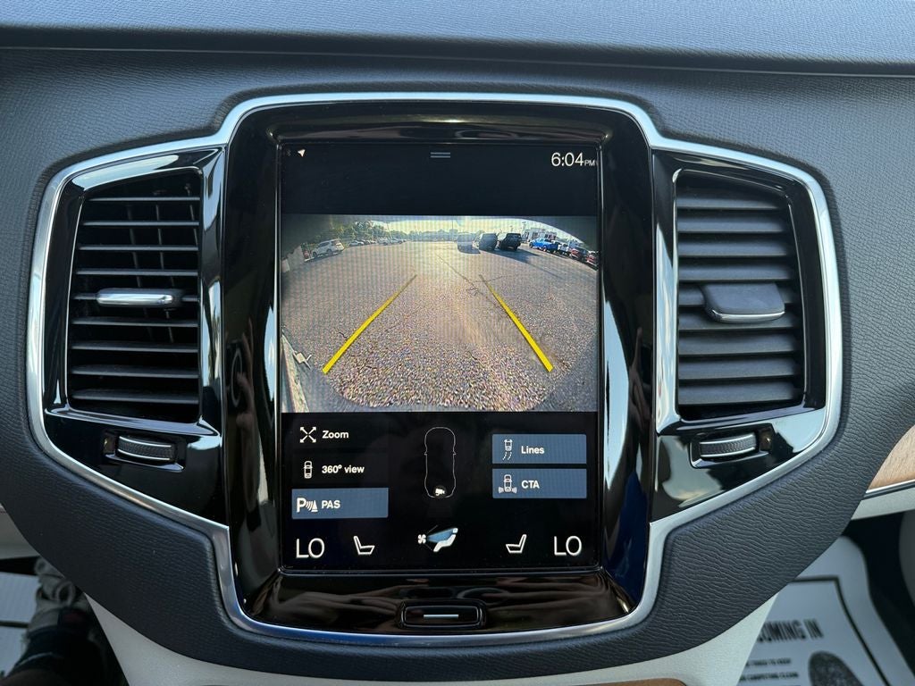 2021 Volvo XC90 T6 Momentum