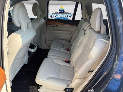 2021 Volvo XC90 T6 Momentum