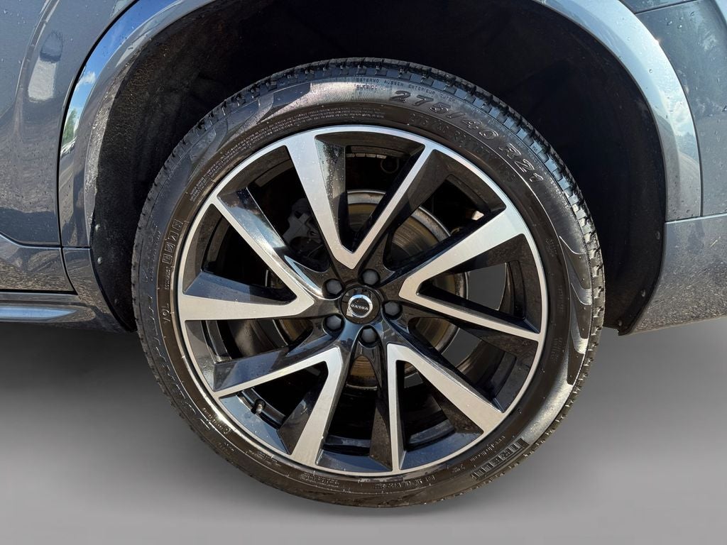 2021 Volvo XC90 T6 Momentum