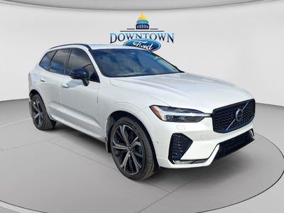2024 Volvo XC60 B5 Ultimate Dark Theme