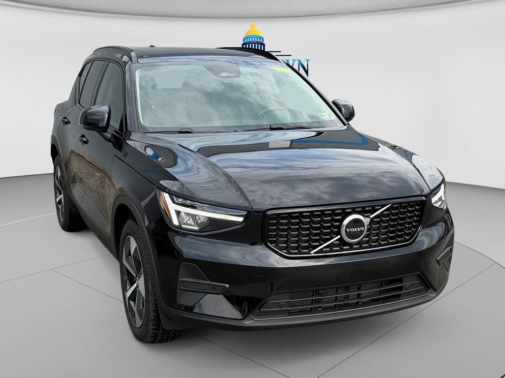 2026 Volvo XC40 B5 Core