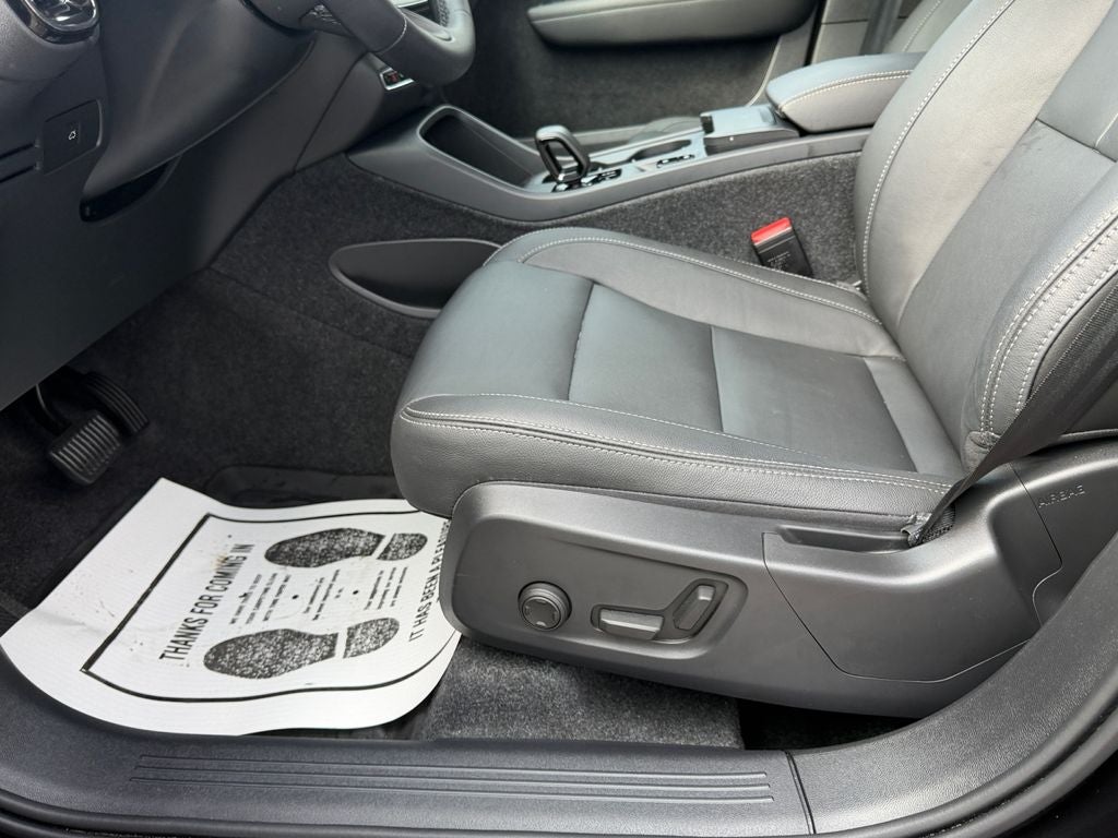 2026 Volvo XC40 B5 Core