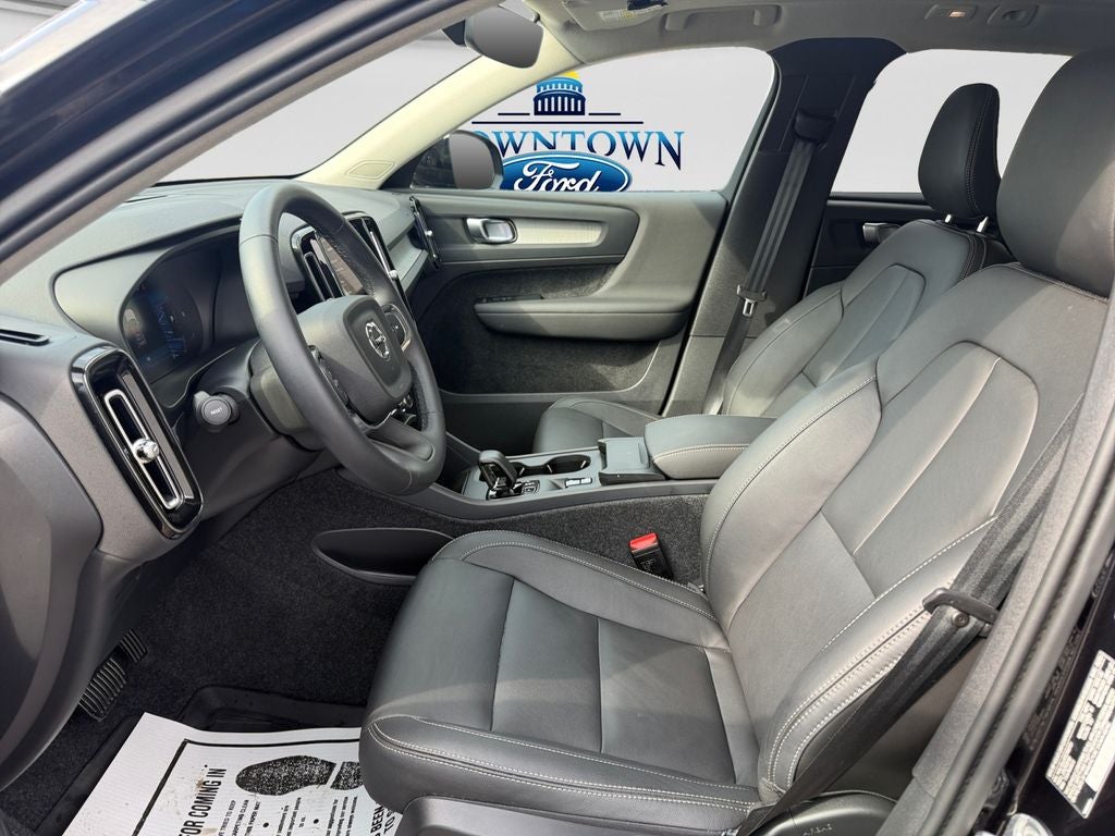 2026 Volvo XC40 B5 Core
