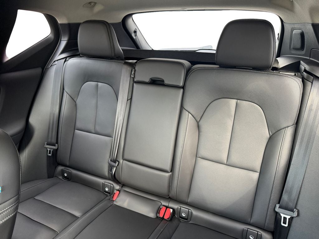2026 Volvo XC40 B5 Core