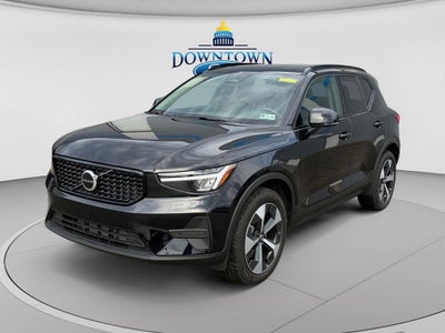 2026 Volvo XC40 B5 Core