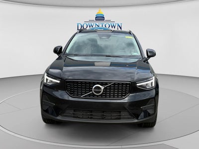 2026 Volvo XC40 B5 Core