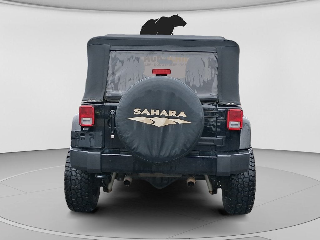 2017 Jeep Wrangler Unlimited Sahara LIFTED