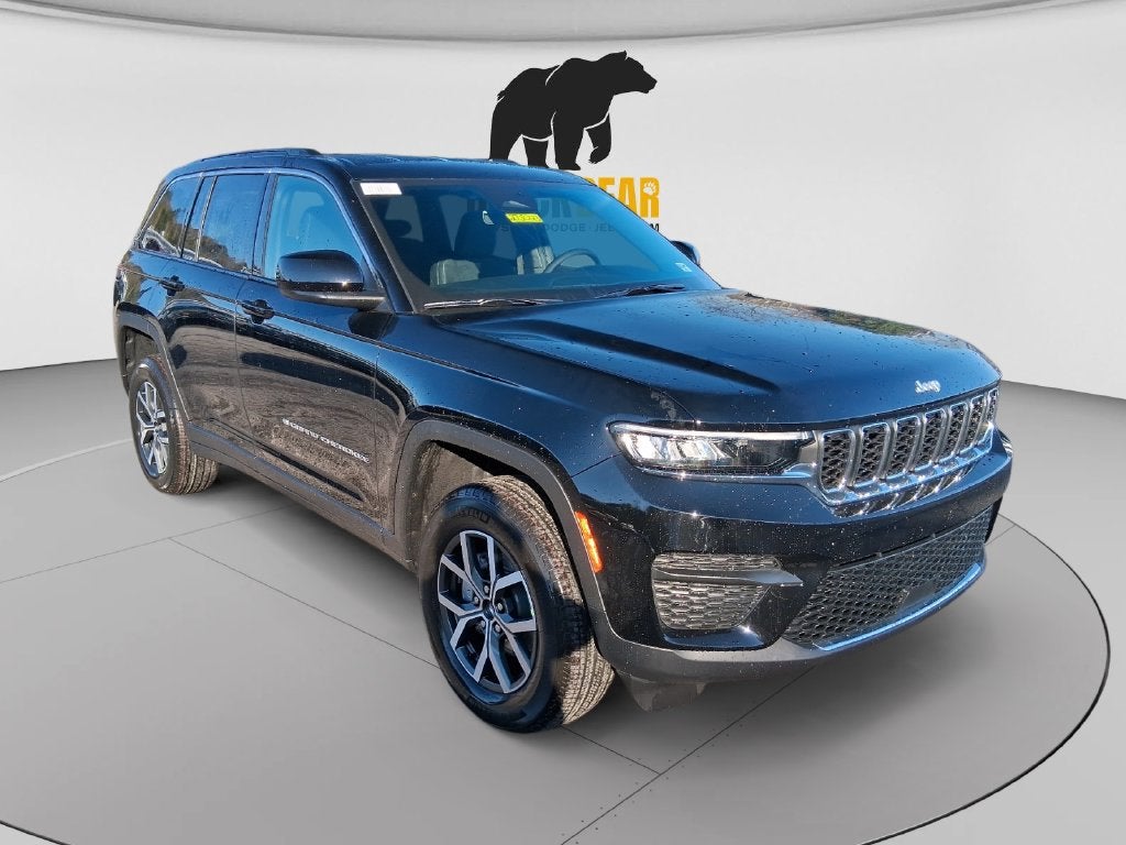 2027 Jeep Grand Cherokee GRAND CHEROKEE LAREDO 4X4