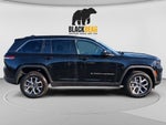 2027 Jeep Grand Cherokee GRAND CHEROKEE LAREDO 4X4