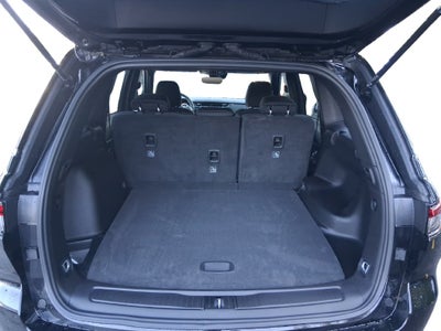 2027 Jeep Grand Cherokee GRAND CHEROKEE LAREDO 4X4