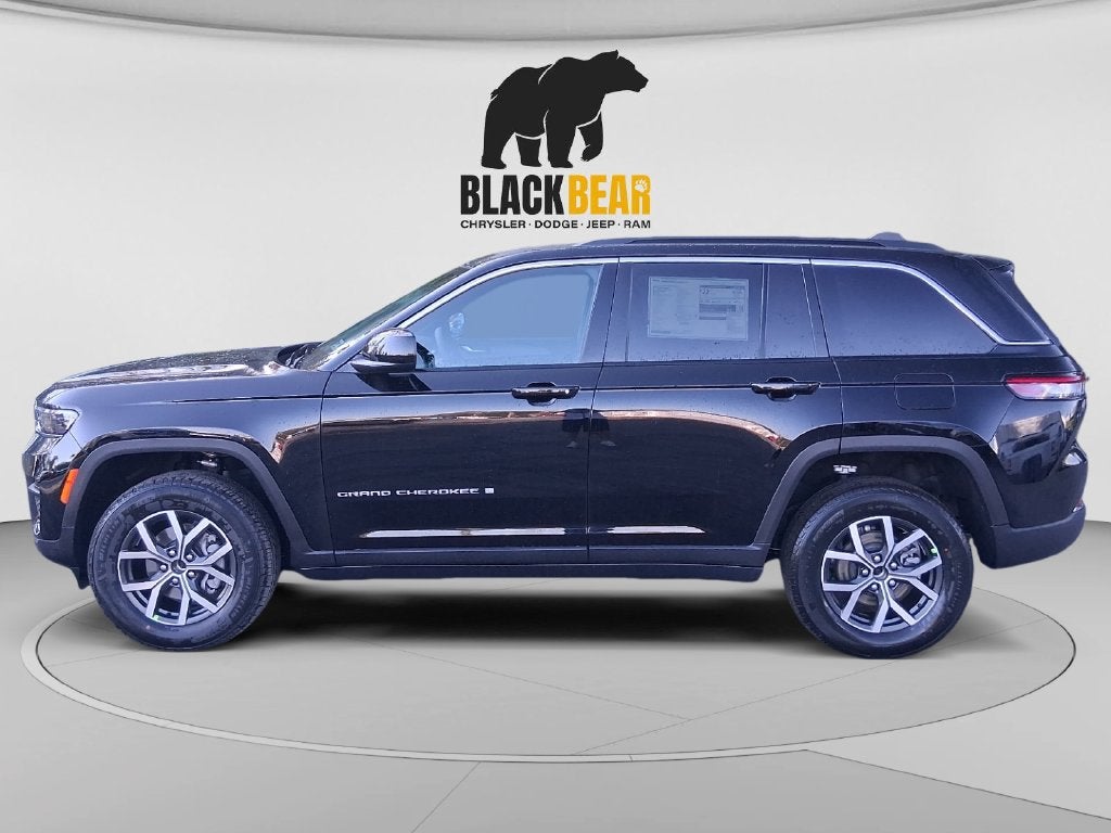 2027 Jeep Grand Cherokee GRAND CHEROKEE LAREDO 4X4