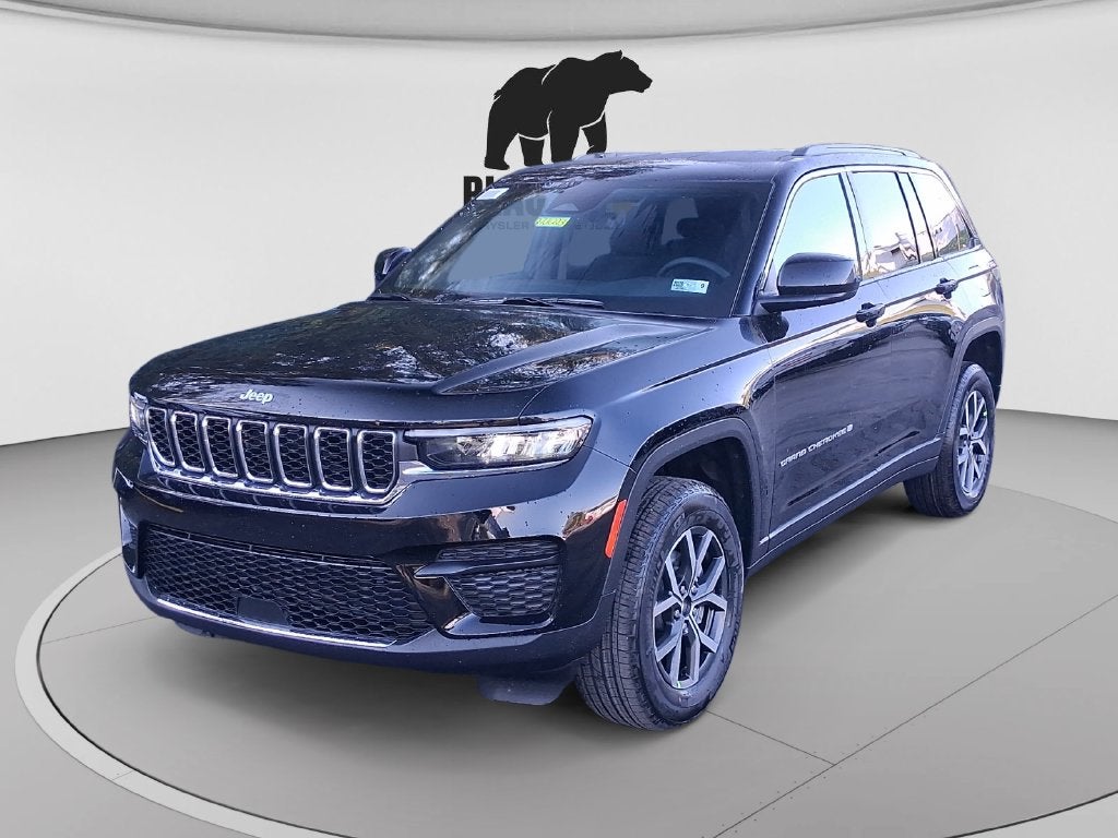 2027 Jeep Grand Cherokee GRAND CHEROKEE LAREDO 4X4
