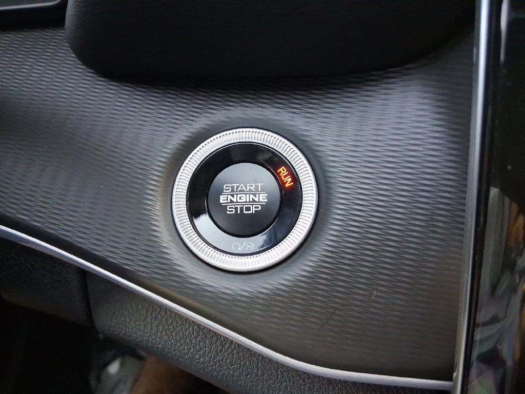 2027 Jeep Grand Cherokee GRAND CHEROKEE LAREDO X 4X4