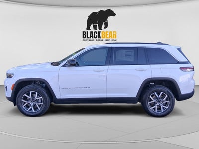 2027 Jeep Grand Cherokee GRAND CHEROKEE LAREDO X 4X4