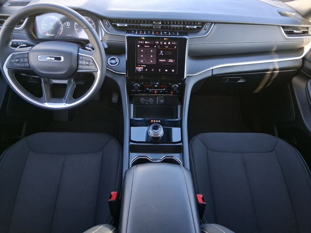 2025 Jeep Grand Cherokee GRAND CHEROKEE LAREDO X 4X4