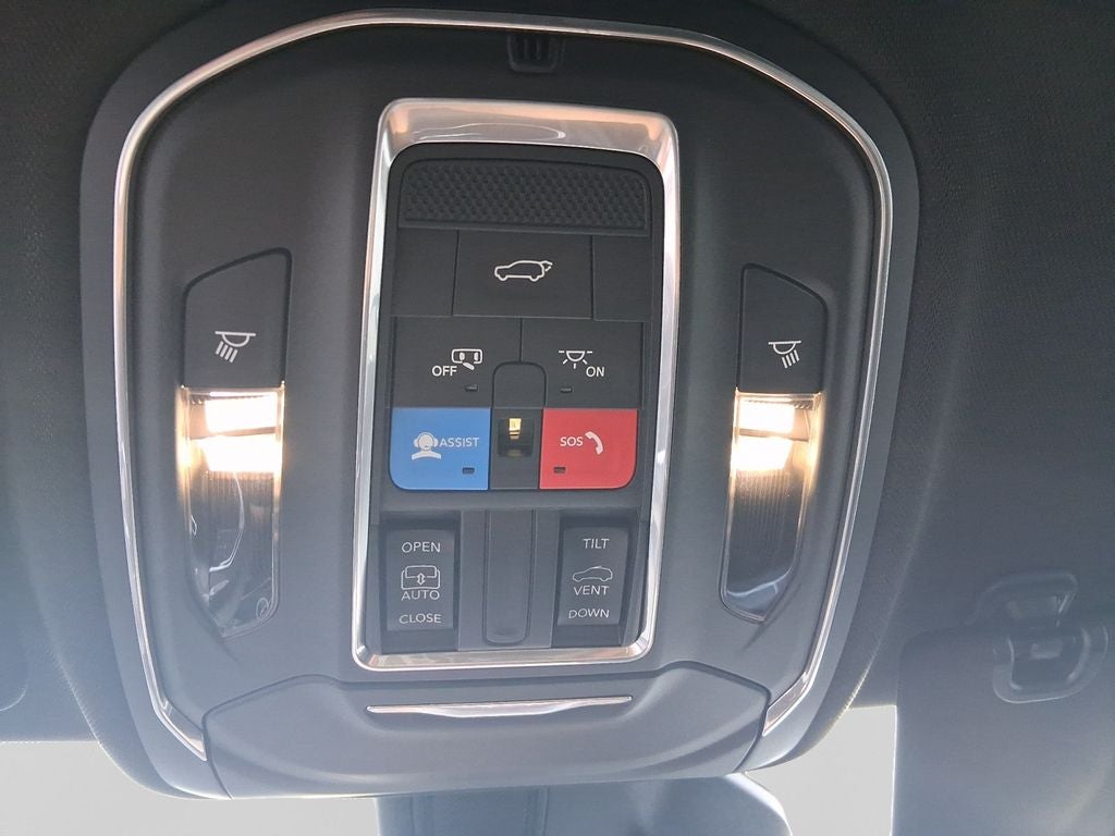 2027 Jeep Grand Cherokee GRAND CHEROKEE LAREDO X 4X4