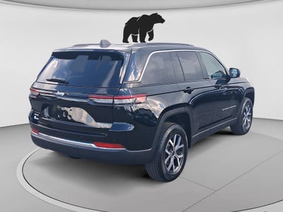 2027 Jeep Grand Cherokee GRAND CHEROKEE LAREDO X 4X4
