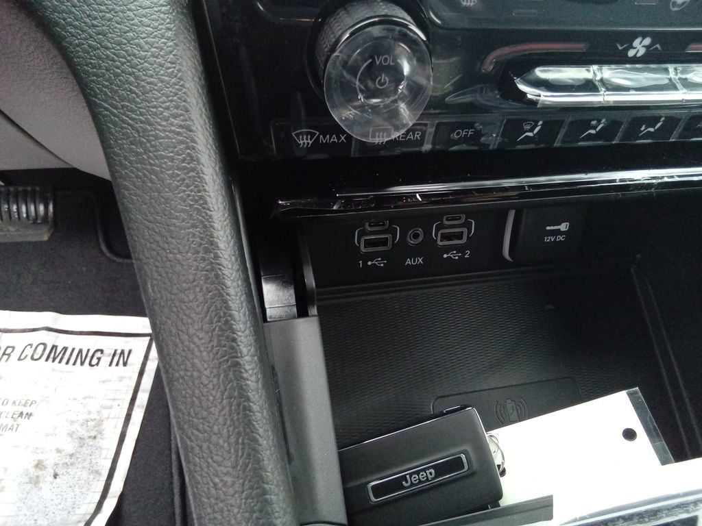 2026 Jeep Grand Cherokee GRAND CHEROKEE LAREDO X 4X4