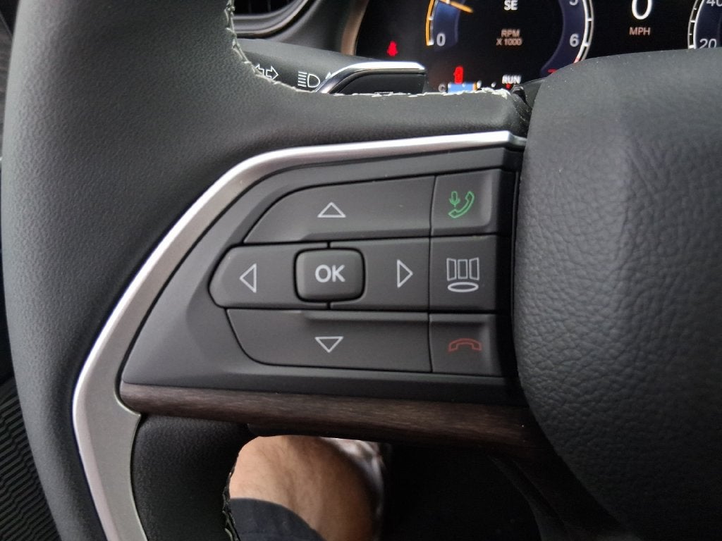 2027 Jeep Grand Cherokee GRAND CHEROKEE LAREDO ALTITUDE 4X4