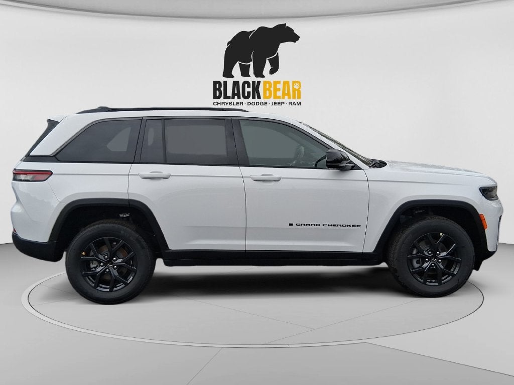 2027 Jeep Grand Cherokee GRAND CHEROKEE LAREDO ALTITUDE 4X4