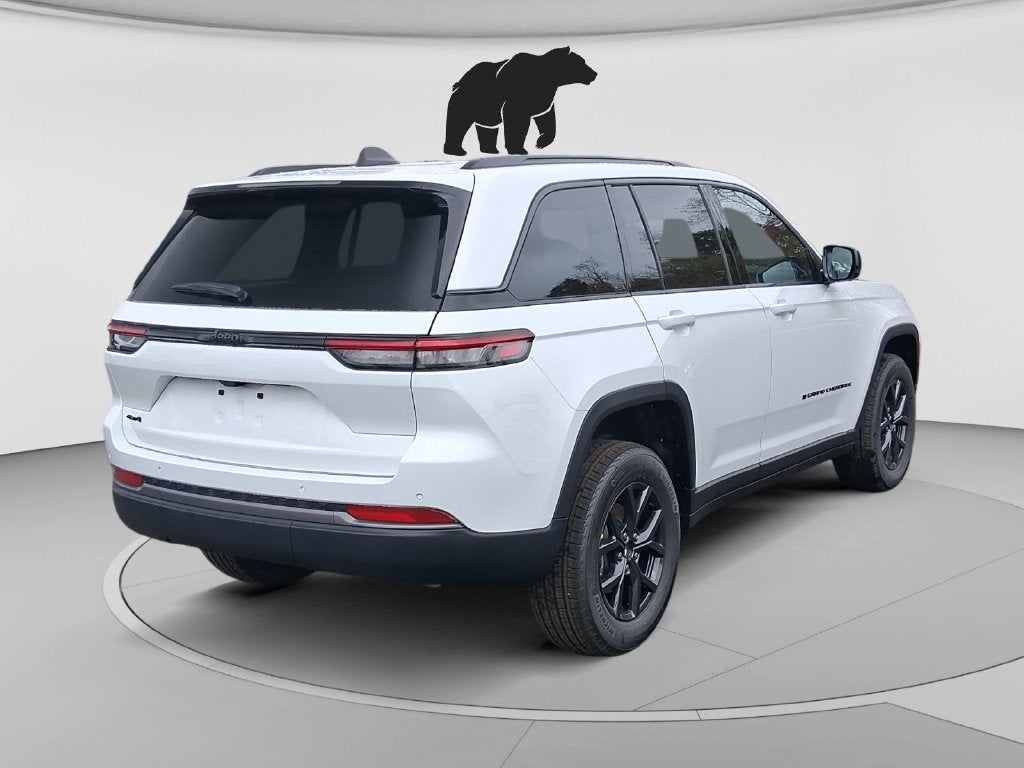 2027 Jeep Grand Cherokee GRAND CHEROKEE LAREDO ALTITUDE 4X4