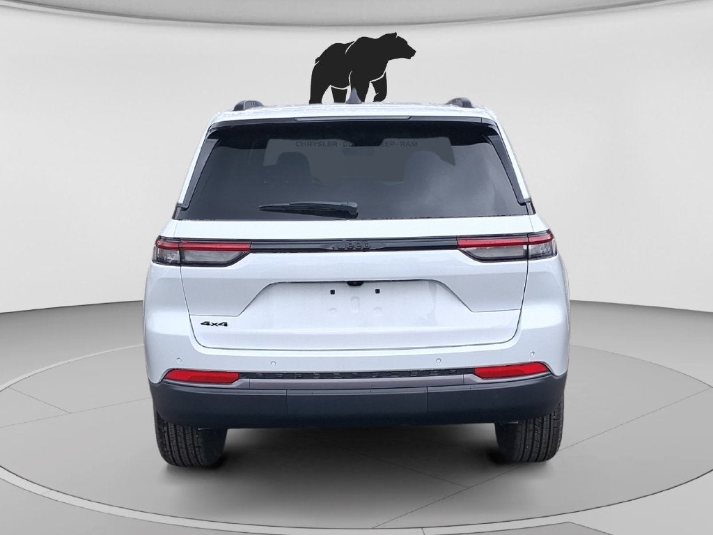 2027 Jeep Grand Cherokee GRAND CHEROKEE LAREDO ALTITUDE 4X4