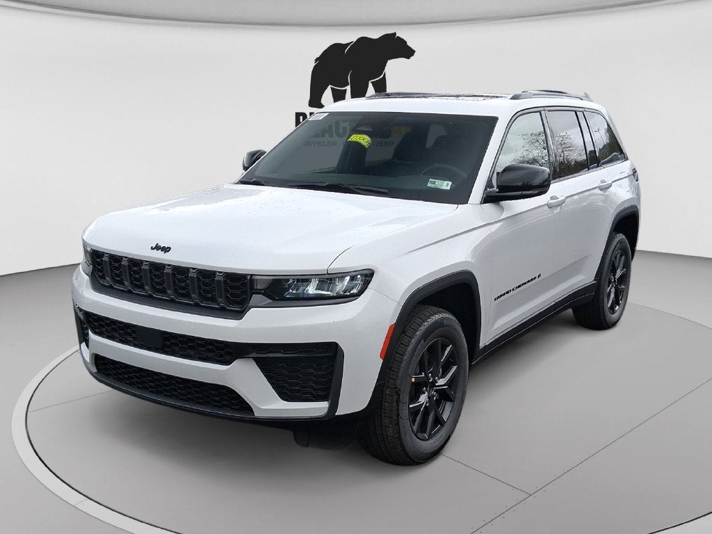 2027 Jeep Grand Cherokee GRAND CHEROKEE LAREDO ALTITUDE 4X4