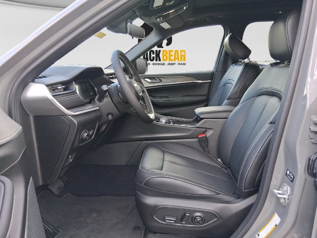 2027 Jeep Grand Cherokee GRAND CHEROKEE LIMITED RESERVE 4X4