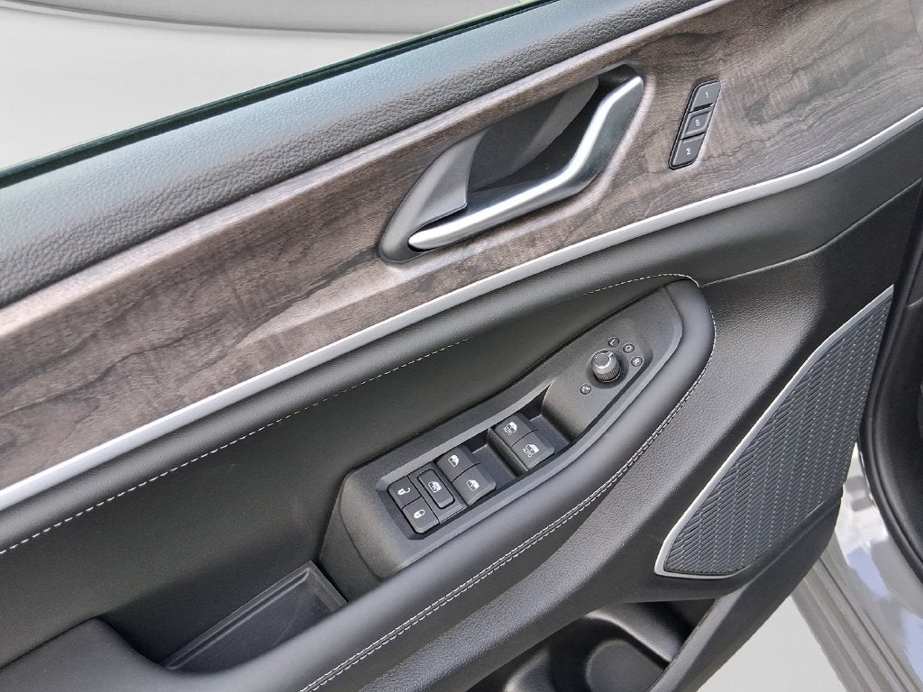 2027 Jeep Grand Cherokee GRAND CHEROKEE LIMITED RESERVE 4X4