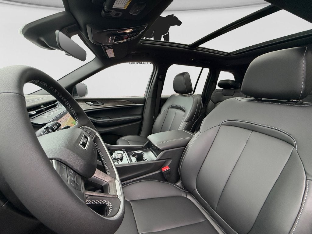 2027 Jeep Grand Cherokee GRAND CHEROKEE LIMITED 4X4