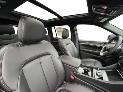 2027 Jeep Grand Cherokee GRAND CHEROKEE LIMITED 4X4