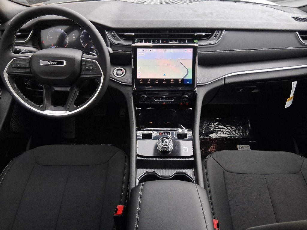 2027 Jeep Grand Cherokee L GRAND CHEROKEE L LAREDO 4X4