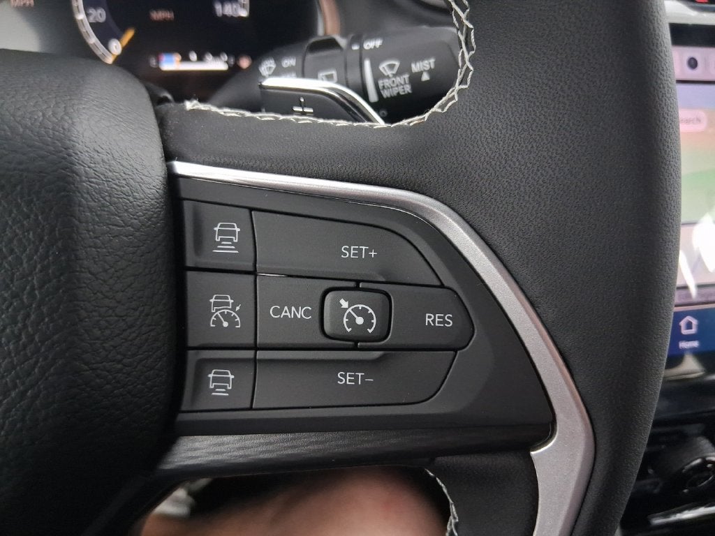 2027 Jeep Grand Cherokee L GRAND CHEROKEE L LAREDO 4X4