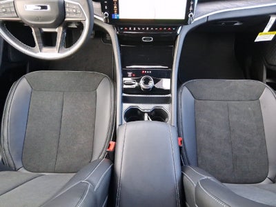 2027 Jeep Grand Cherokee L GRAND CHEROKEE L LAREDO ALTITUDE 4X4